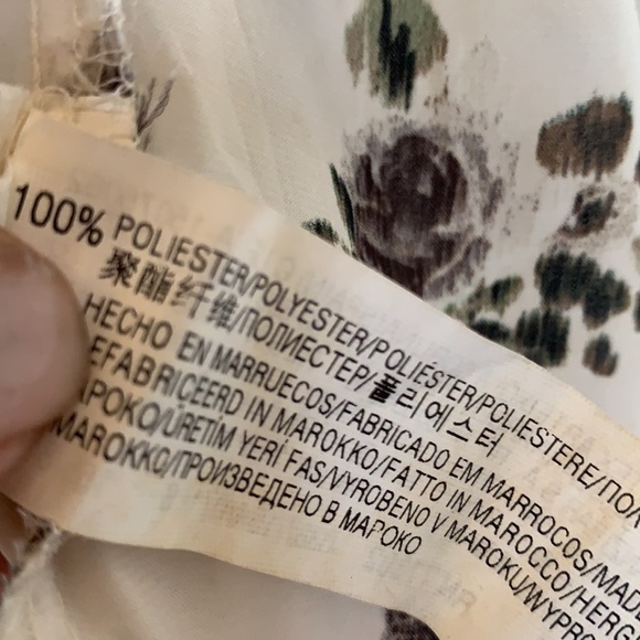 ZARA CAMISOLE: Size EUR SMALL. With dainty border at the bottom. - Picture 2 of 7